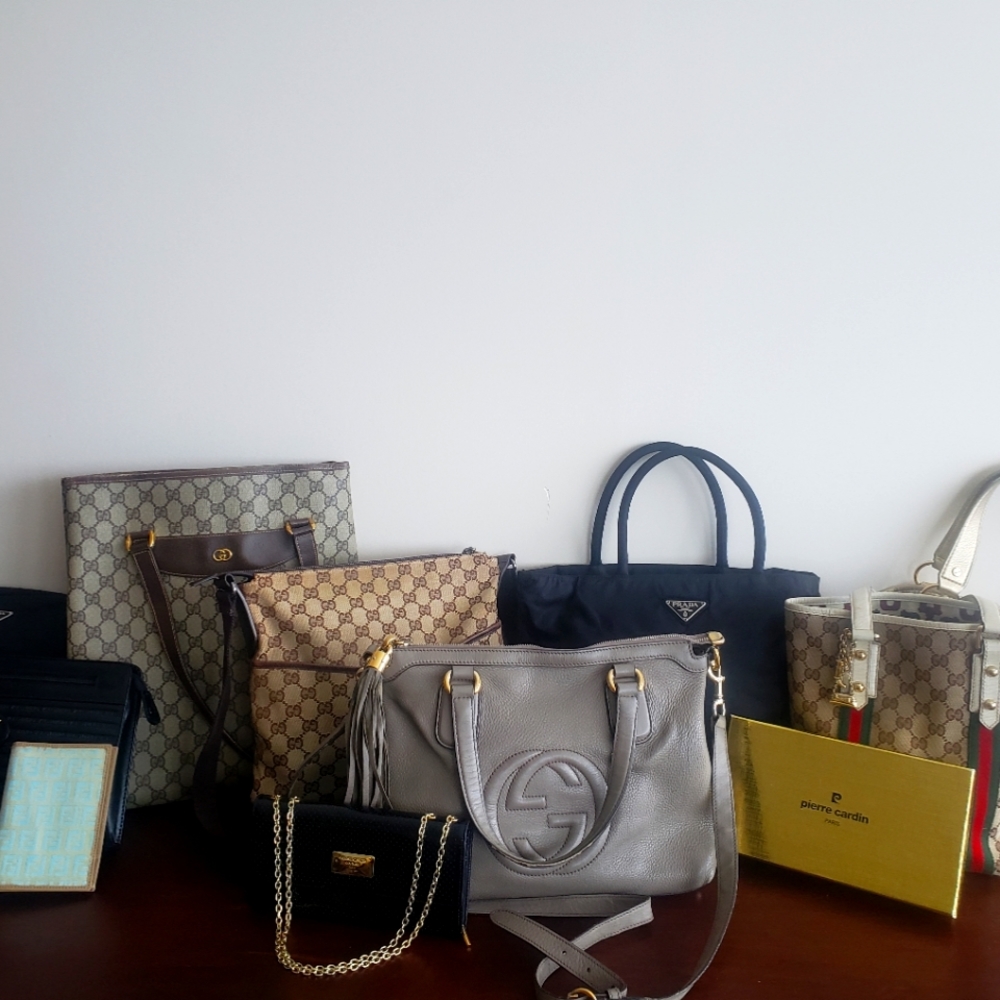 Luxury Preloved Bags in a cheaper price. Shipping for free for all this bags